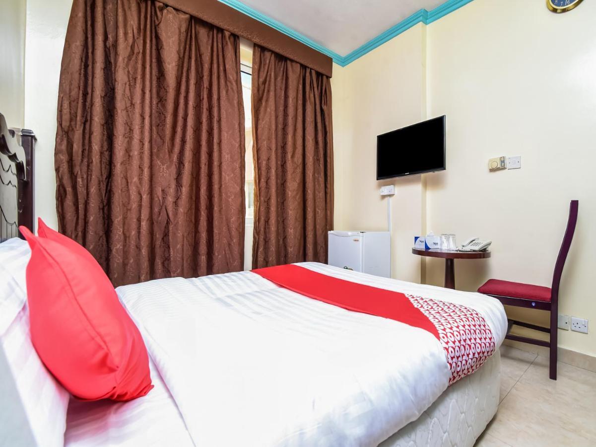 Oyo 170 Roy Sand Hotel Дубай Екстер'єр фото